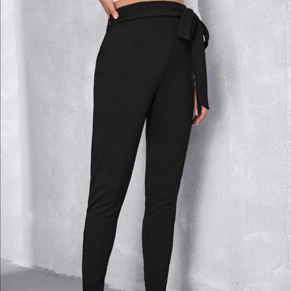 MATERNITY HIGH WAIST LEGGINGS WITH ACCENT BELT - Picture 2 of 5